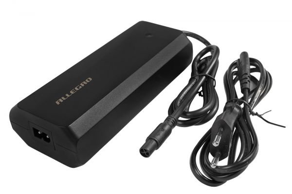 Ladegerät 48V 4A 4 Pin Powercharger